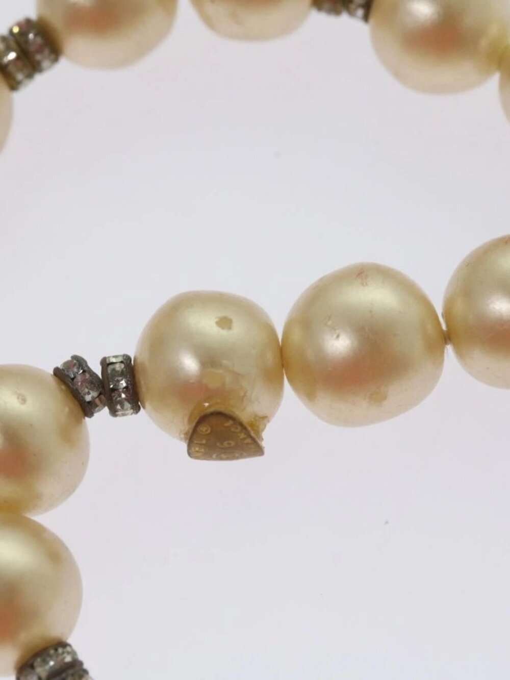 CHANEL Pearl Bracelet metal White CC - Picture 6 of 8